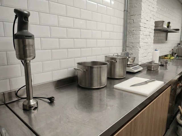 Reforma de cocinas en locales y edificios de O Porriño - Imagen 1